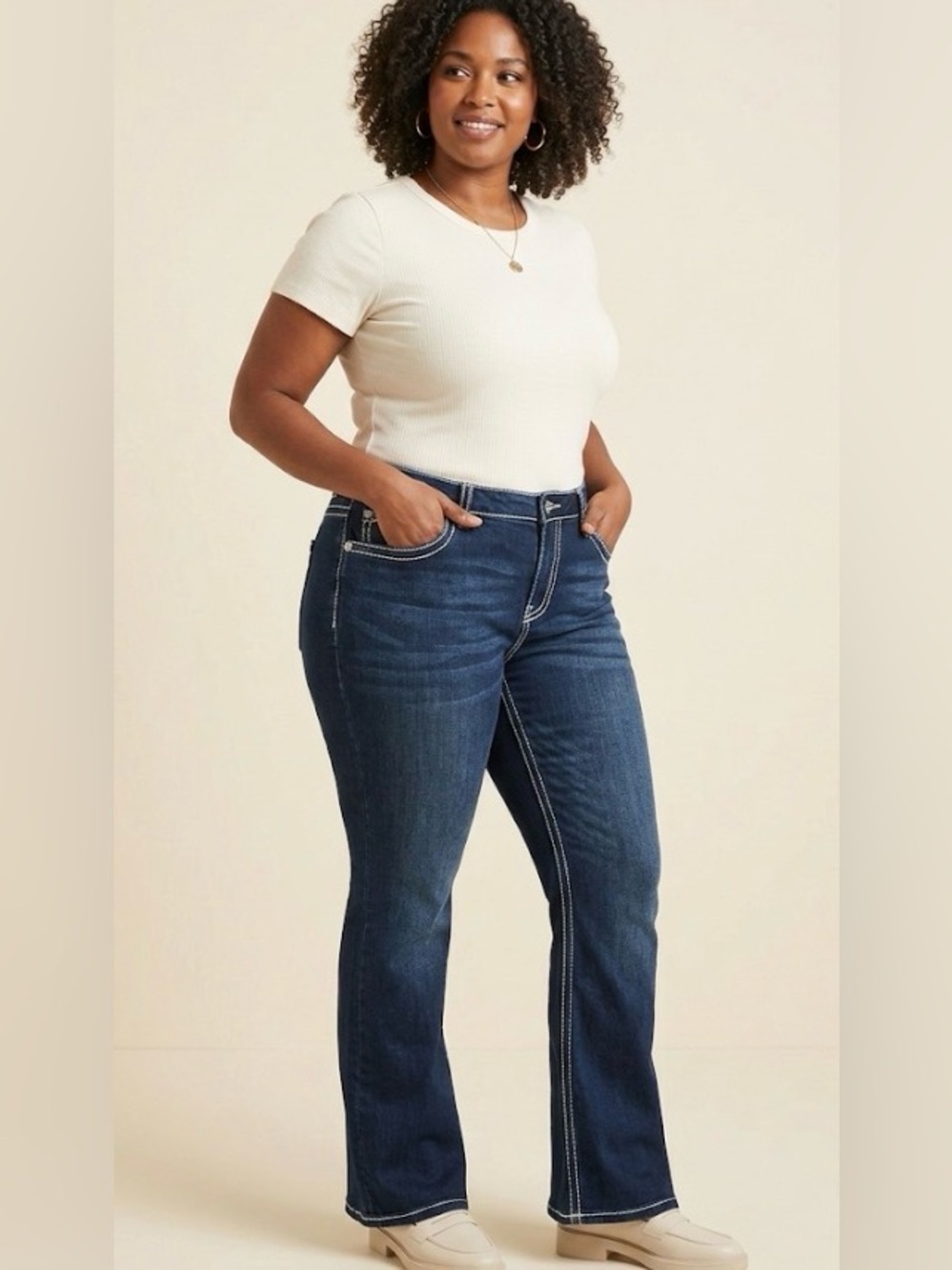 Apt.9 dark blue jeans boot cut with bling buttons back pockets size 24w